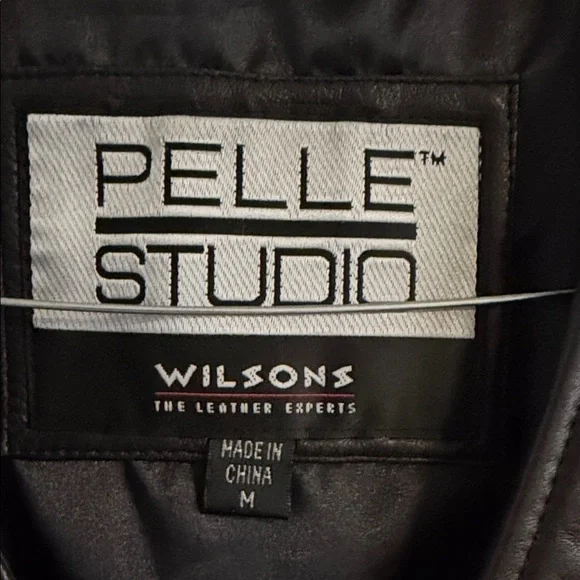 Vintage Wilsons Pelle Studio Women's Sleek Black Leather Vest - size Medium - Picture 2 of 10